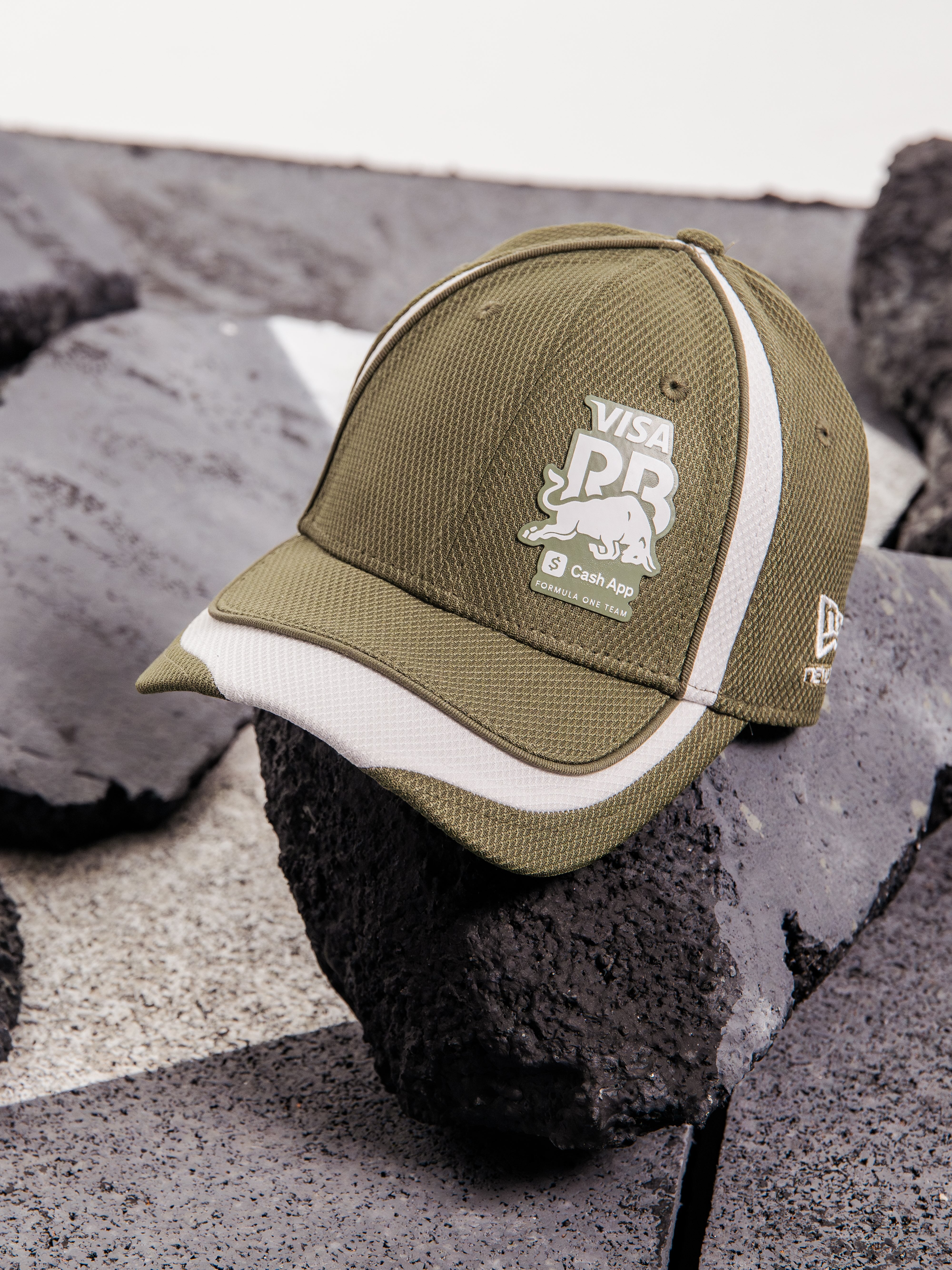145-visa-cash-app-racing-bulls-new-era-9forty-olive-cap-6.jpg Visa Cash App Racing Bulls New Era 9Forty Olive Cap