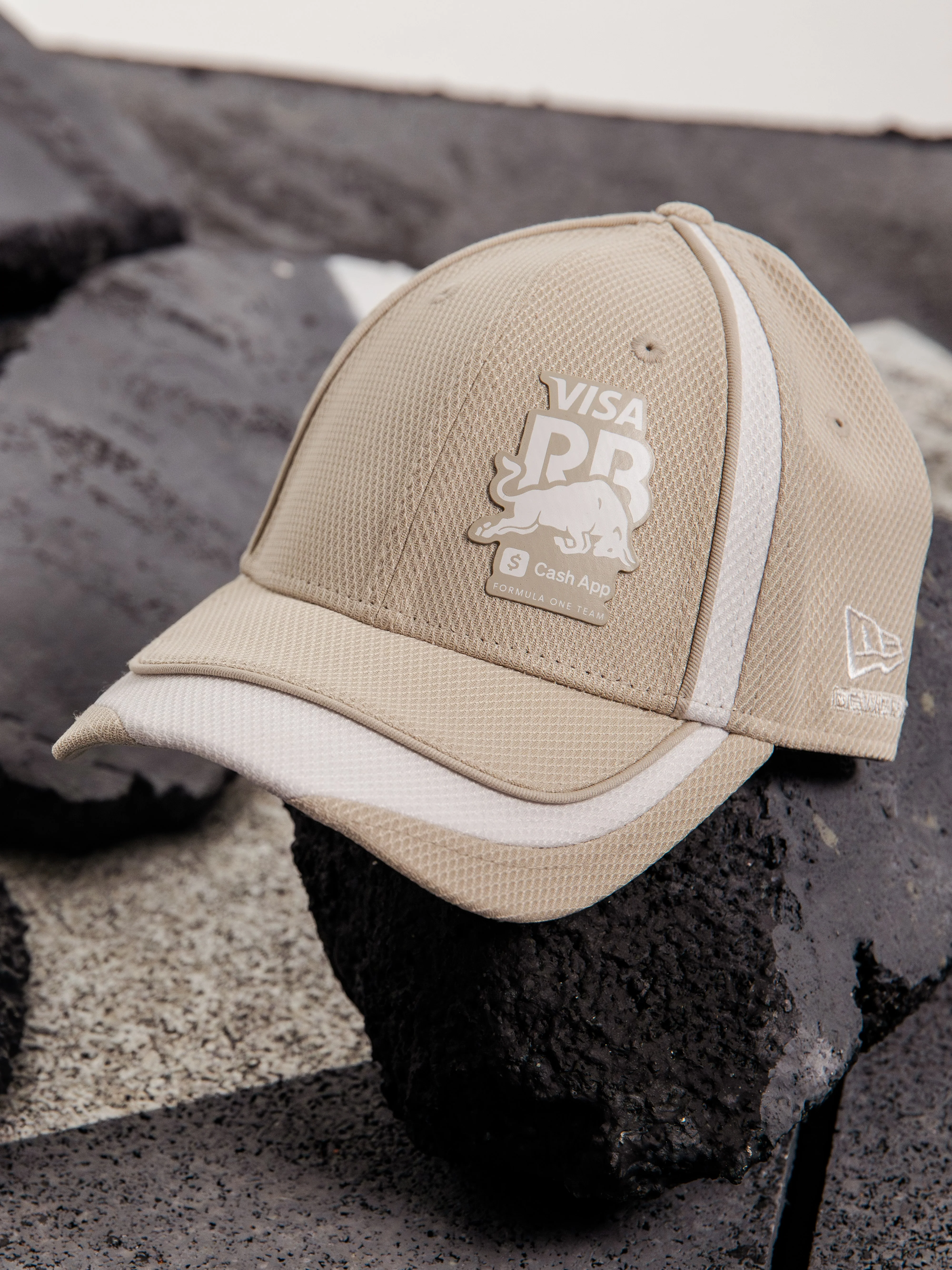 Visa Cash App Racing Bulls New Era 9Forty Sand Cap