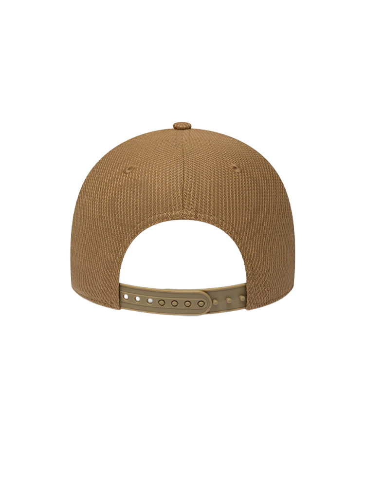 147-visa-cash-app-racing-bulls-new-era-9forty-desert-terrain-cap-4.webp Visa Cash App Racing Bulls New Era 9Forty Desert Terrain Cap
