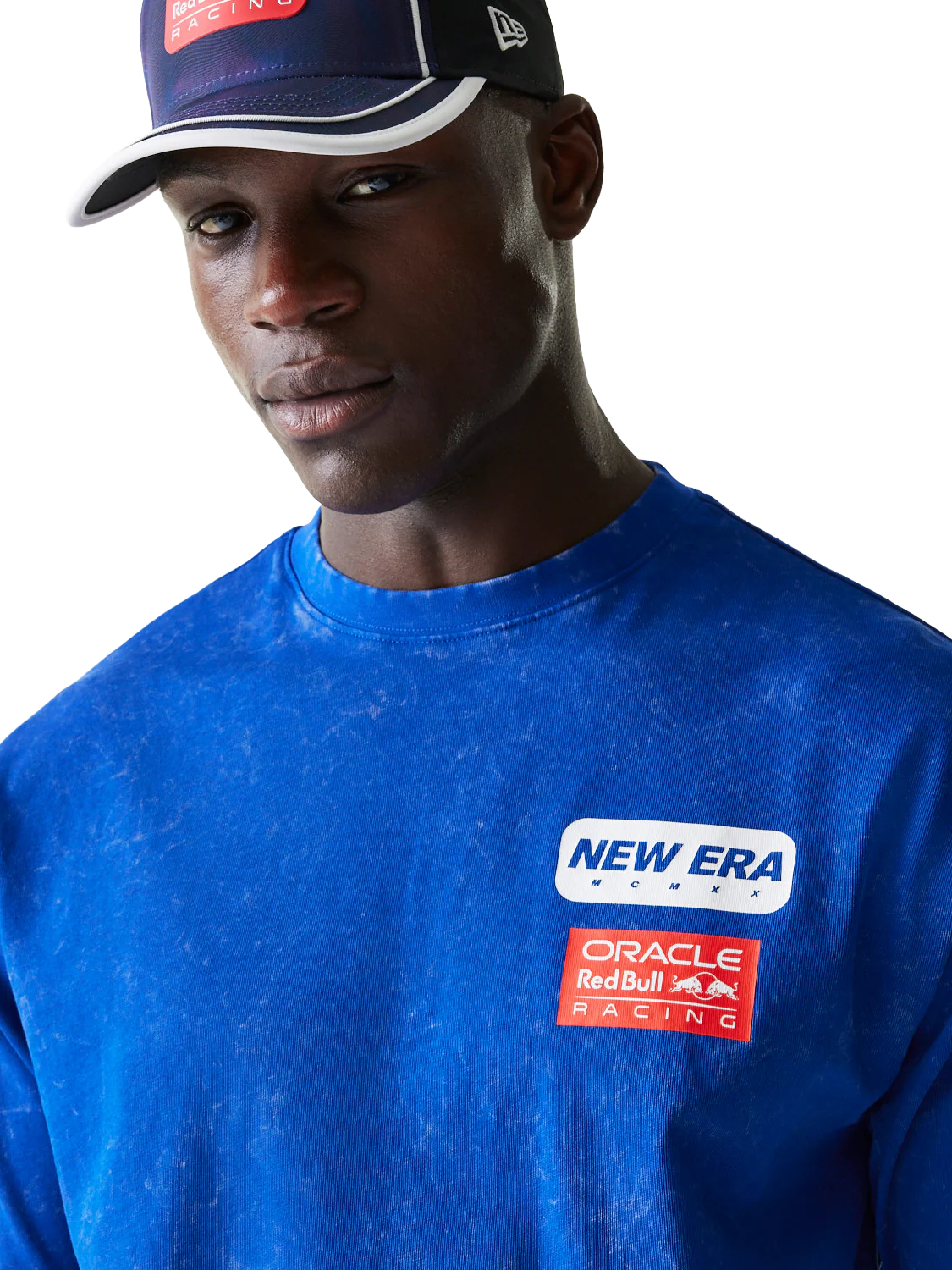 157-oracle-red-bull-racing-new-era-graphic-patch-t-shirt-4.webp Oracle Red Bull Racing New Era Graphic Patch T-Shirt
