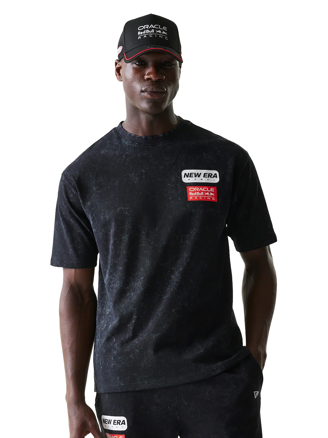 157-oracle-red-bull-racing-new-era-graphic-patch-t-shirt-5.webp Oracle Red Bull Racing New Era Graphic Patch T-Shirt