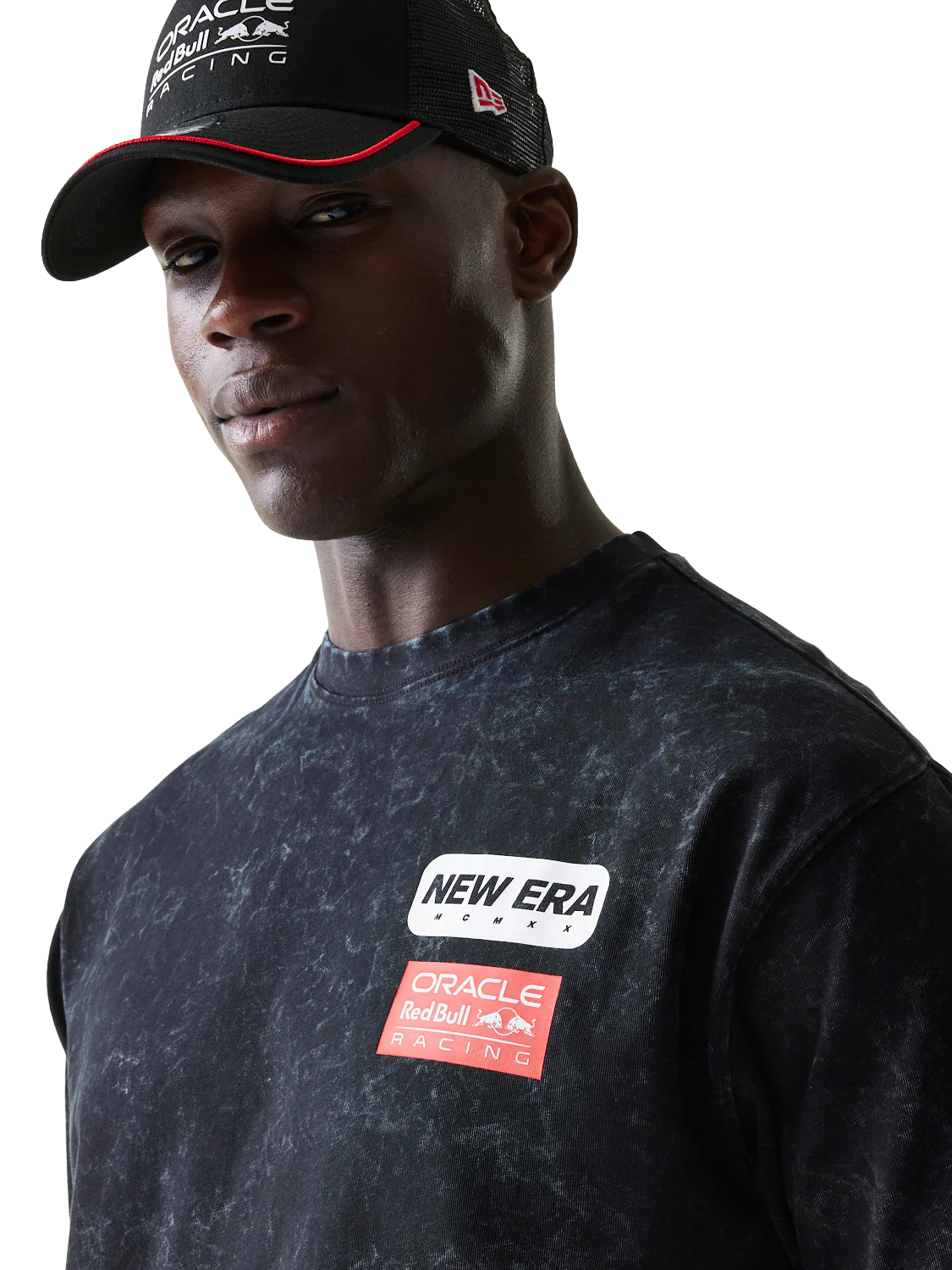 157-oracle-red-bull-racing-new-era-graphic-patch-t-shirt-8.webp Oracle Red Bull Racing New Era Graphic Patch T-Shirt