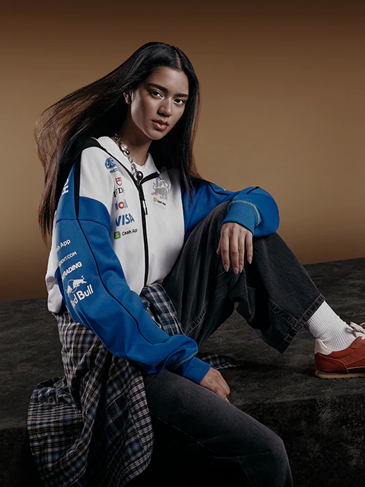 1668-visa-cash-app-racing-bulls-replica-zip-hoodie-1.webp Visa Cash App Racing Bulls Replica Zip Hoodie