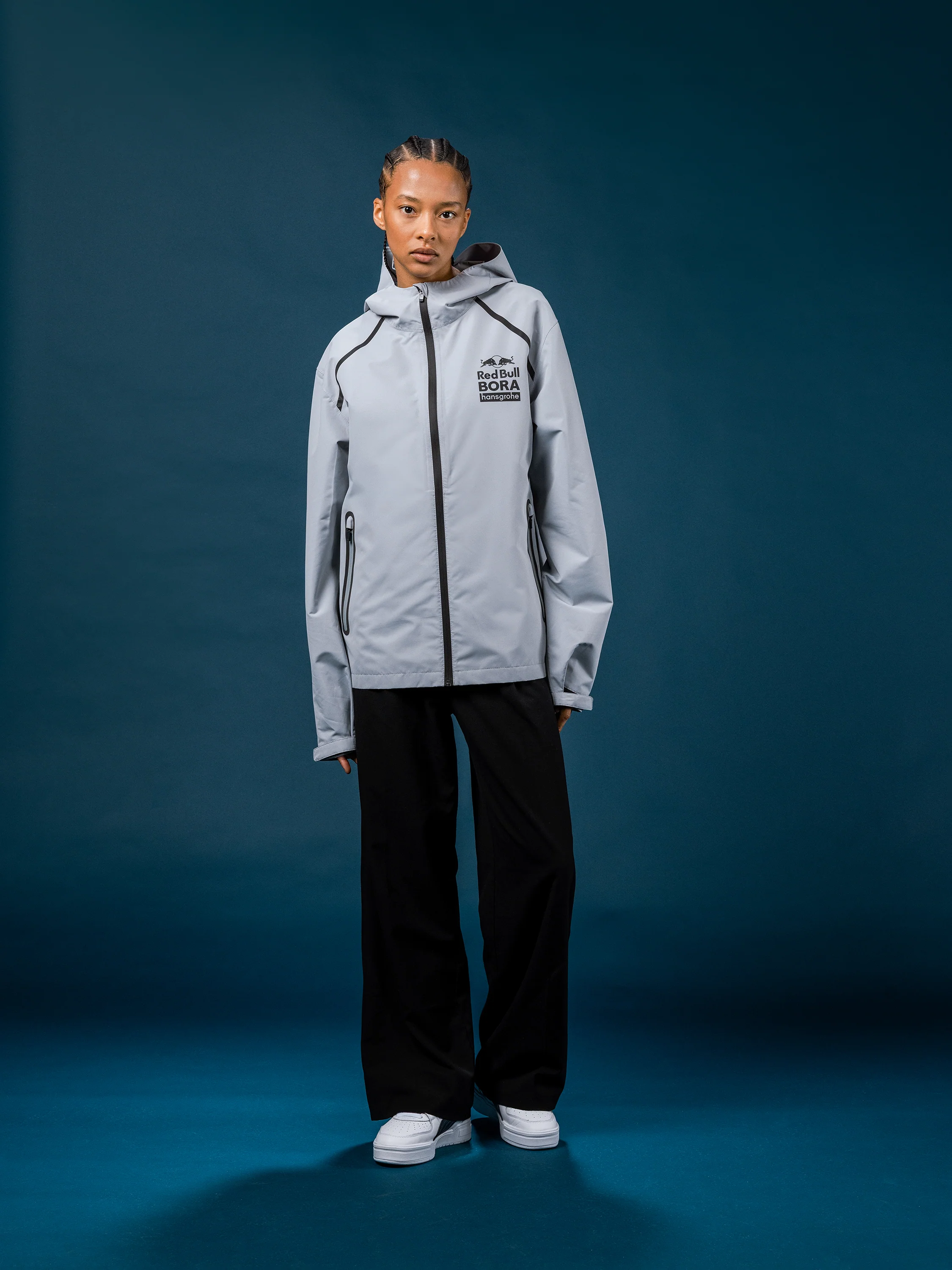 1715-red-bull-bora-hansgrohe-essential-mono-rainjacket-8.webp Red Bull BORA hansgrohe Essential Mono Rainjacket