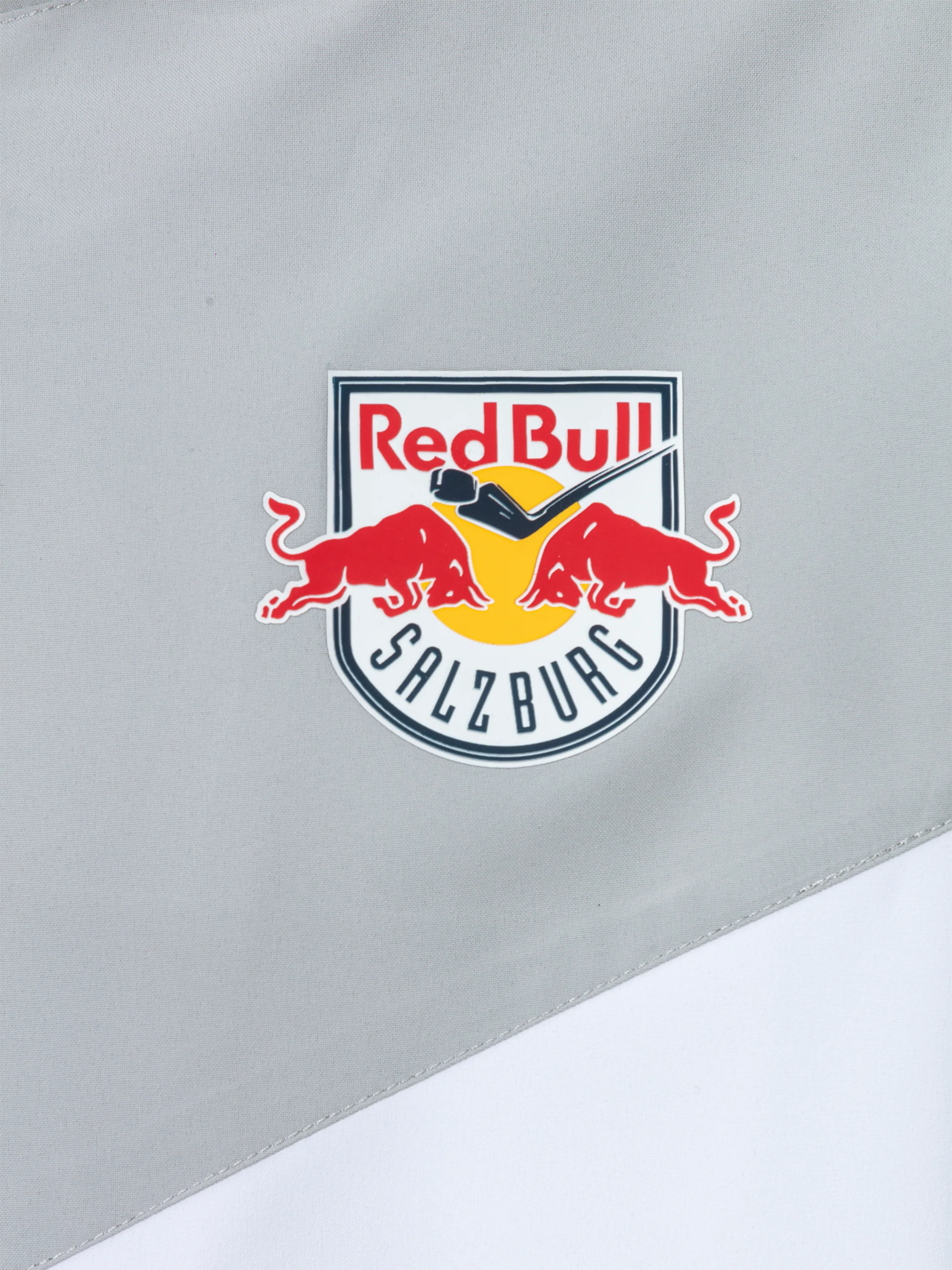 2031-ec-red-bull-salzburg-blizzard-windbreaker-3.webp EC Red Bull Salzburg Blizzard Windbreaker