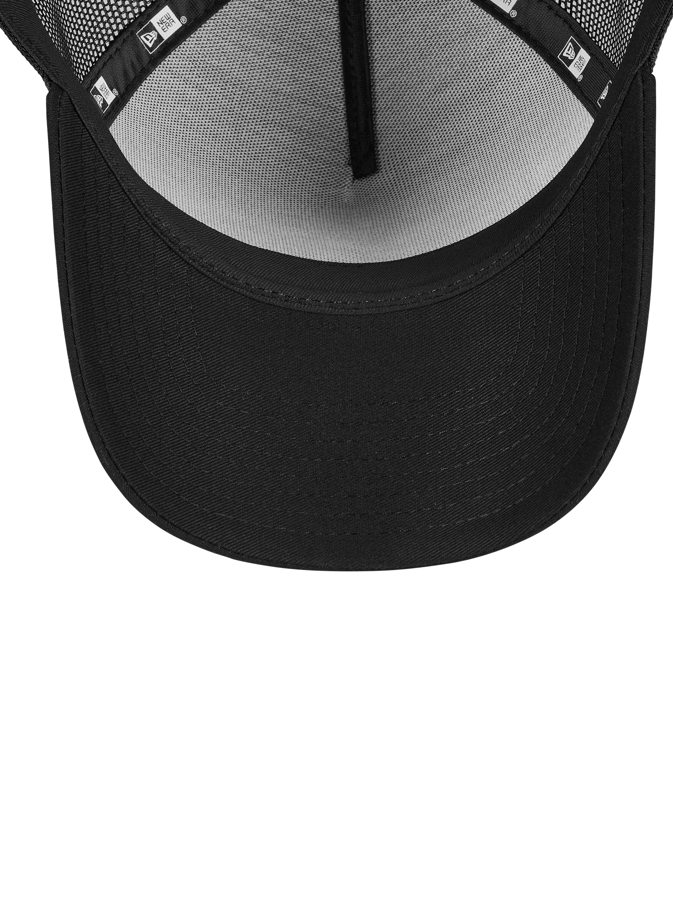 RB Leipzig New Era Dynamic Bull Trucker Hat