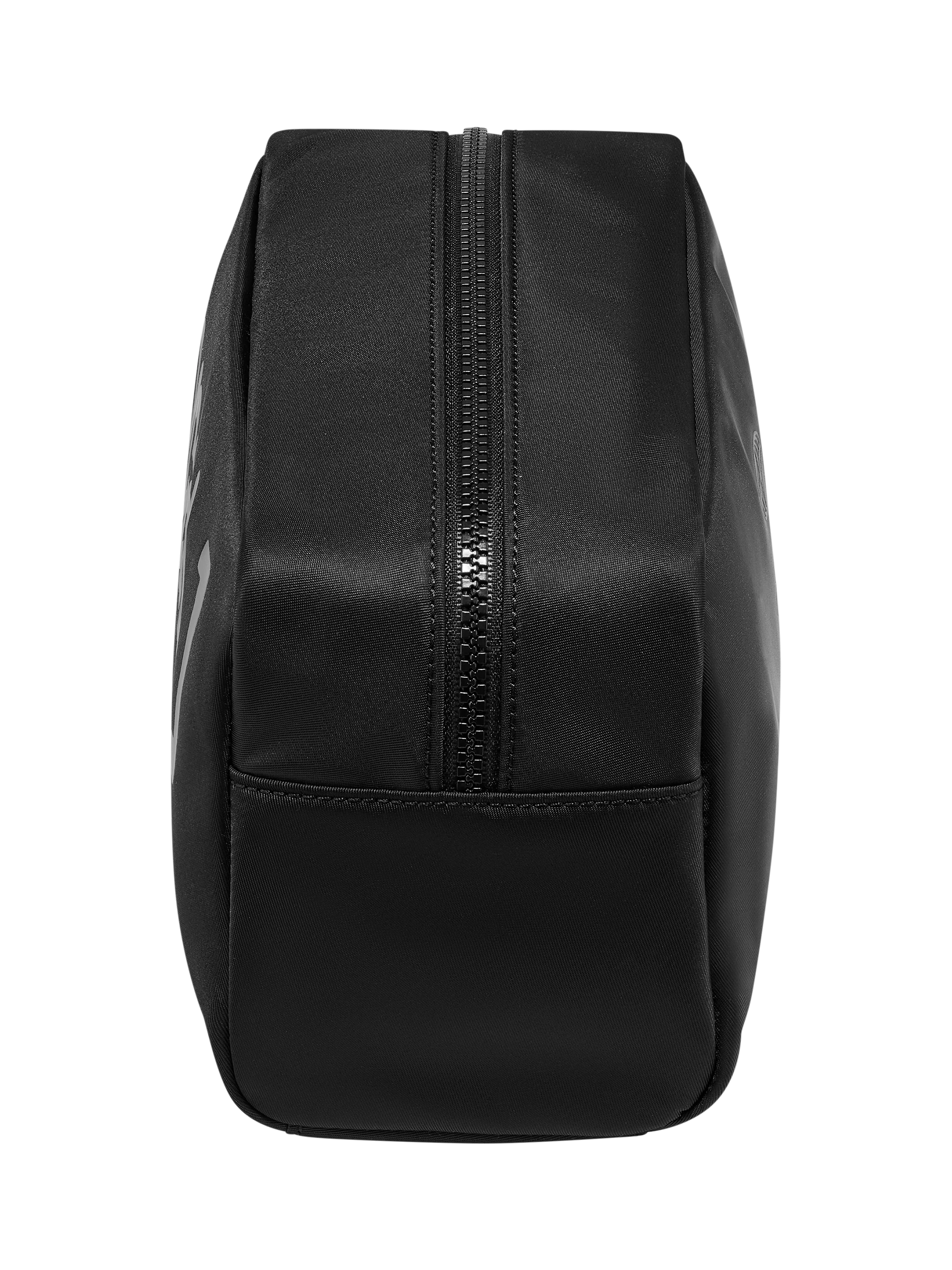 400-visa-cash-app-racing-bulls-logo-washbag-2.webp Visa Cash App Racing Bulls Logo Washbag