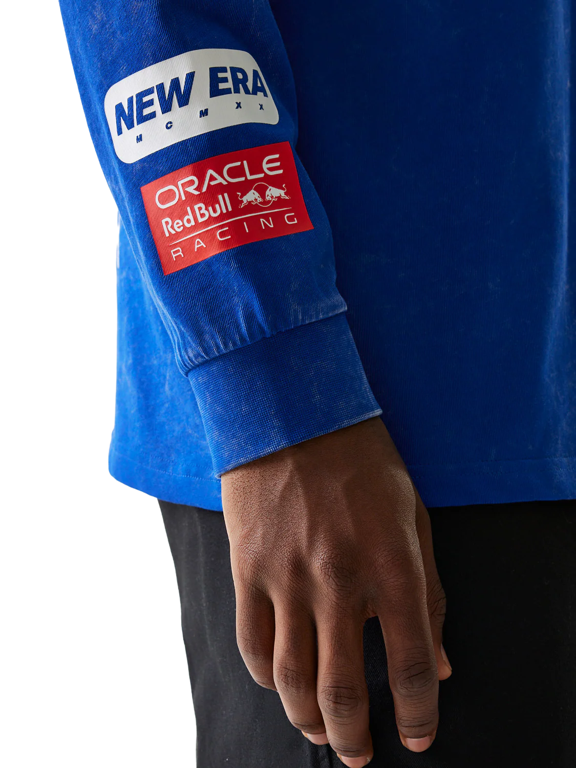 431-oracle-red-bull-racing-new-era-logo-long-sleeve-t-shirt-4.webp Oracle Red Bull Racing New Era Logo Long-Sleeve T-Shirt