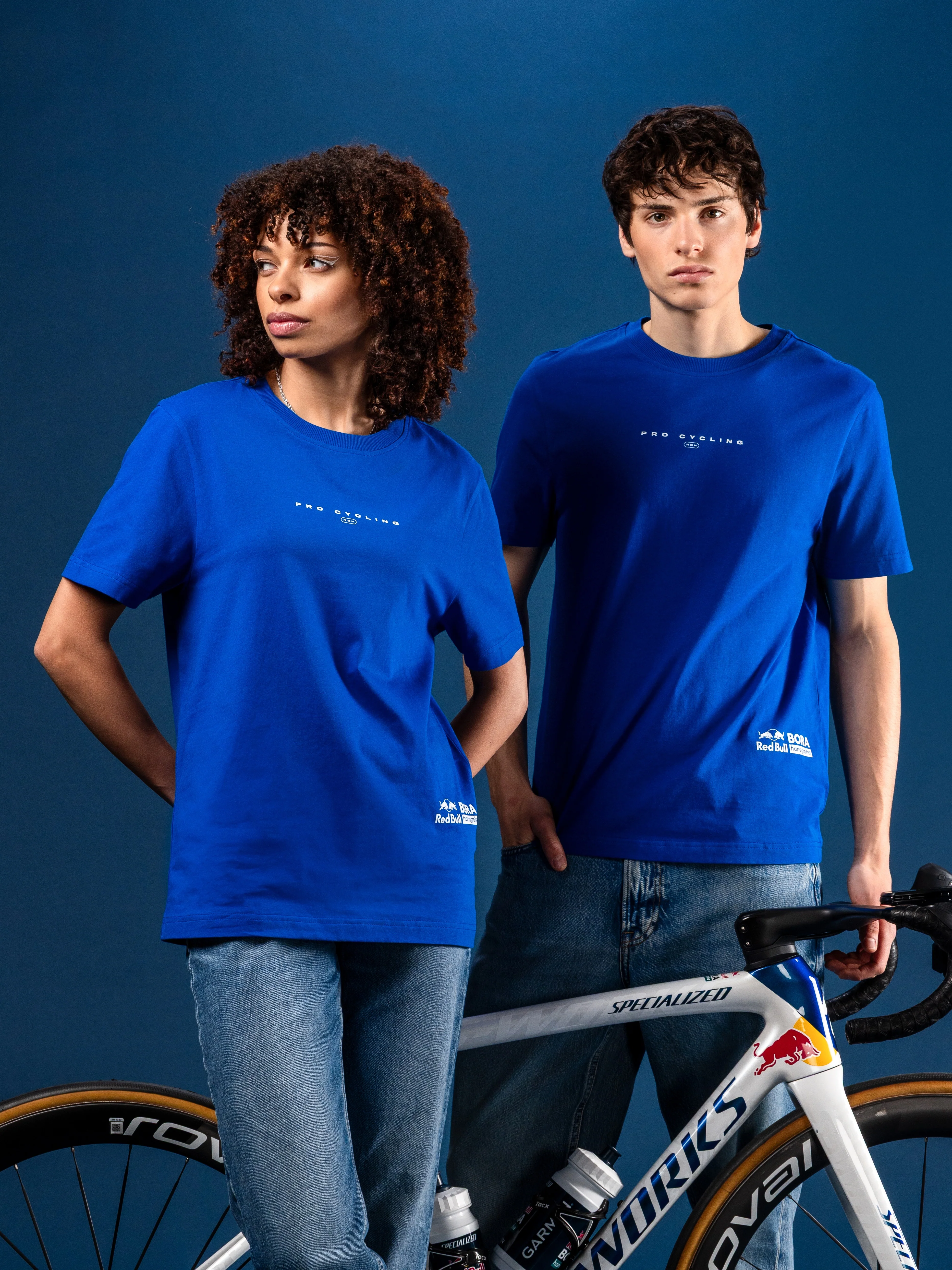 471-red-bull-bora-hansgrohe-lifestyle-pro-cycling-t-shirt-3.webp Red Bull BORA hansgrohe Lifestyle Pro Cycling T-Shirt