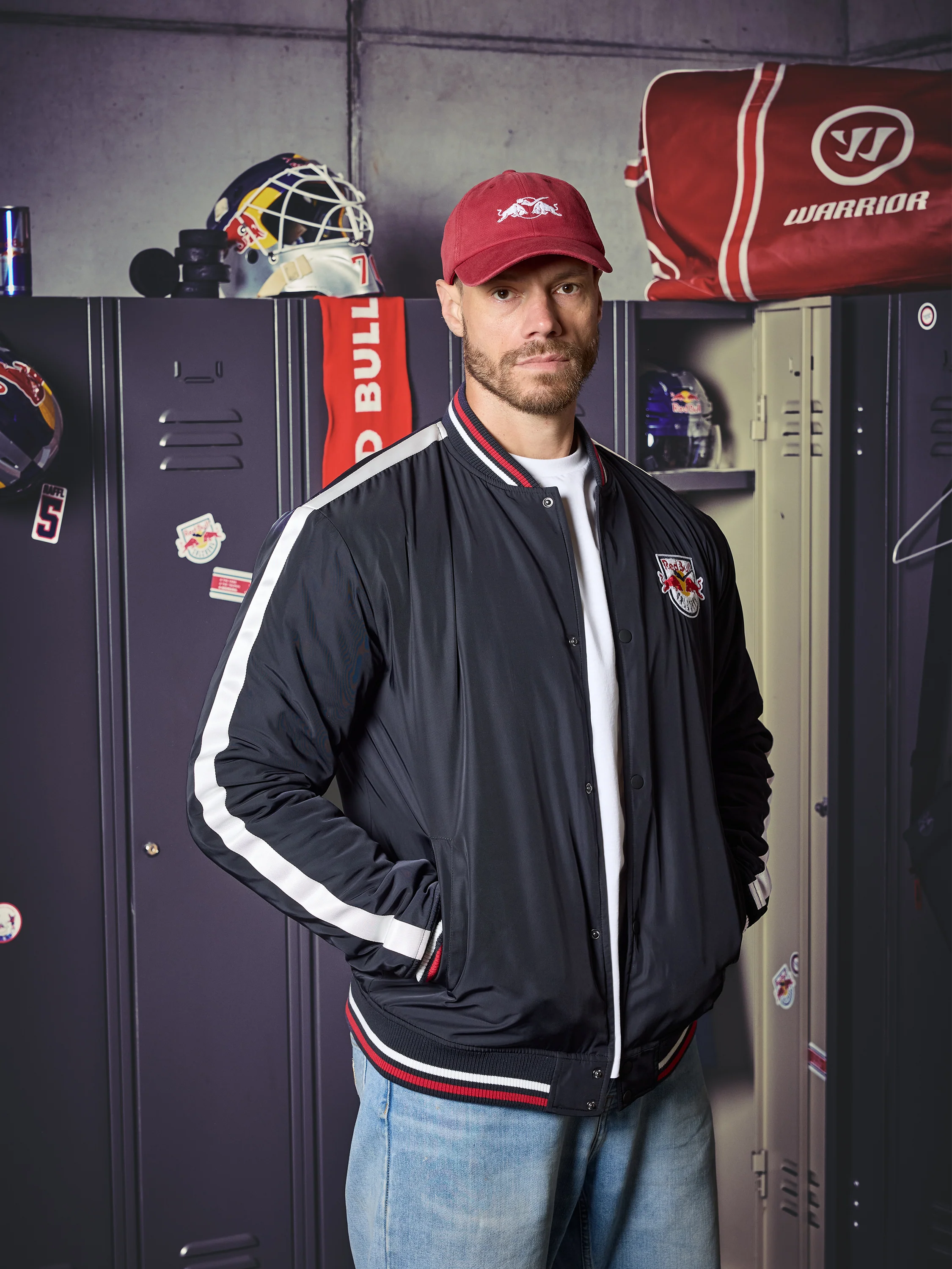 647-ec-red-bull-salzburg-club-college-jacket-6.webp EC Red Bull Salzburg Club College Jacket