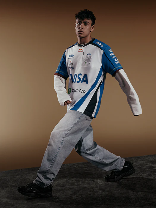 896-visa-cash-app-racing-bulls-replica-t-shirt-1.webp Visa Cash App Racing Bulls Replica T-Shirt